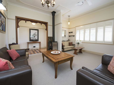 The Guesthouse Maleny - Accommodation QLD 24