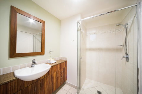 Portside Whitsunday Luxury Holiday Apartments - Accommodation QLD 22