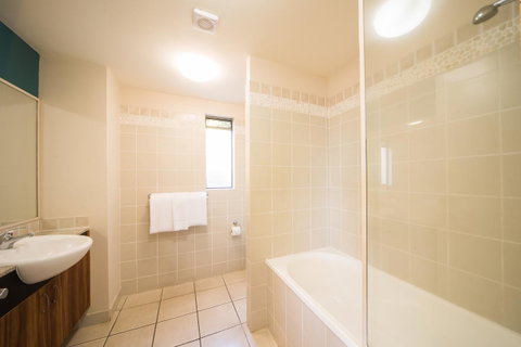 Portside Whitsunday Luxury Holiday Apartments - Accommodation QLD 14