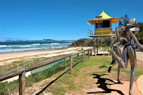 Grande Florida Beachside Resort - Accommodation QLD 1