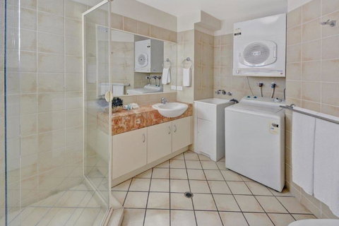 Raffles Mooloolaba - Accommodation QLD 12