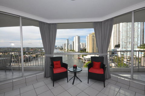 Moorings On Cavill Surfers Paradise - Accommodation QLD 9