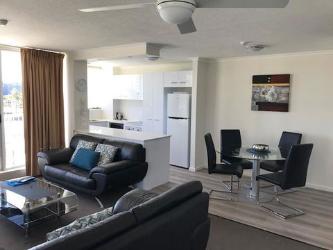 Moorings On Cavill Surfers Paradise - Accommodation QLD 16