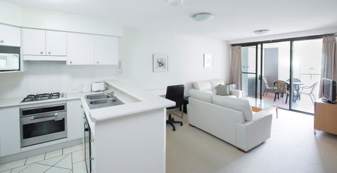 The Oasis Apartments - Accommodation QLD 5