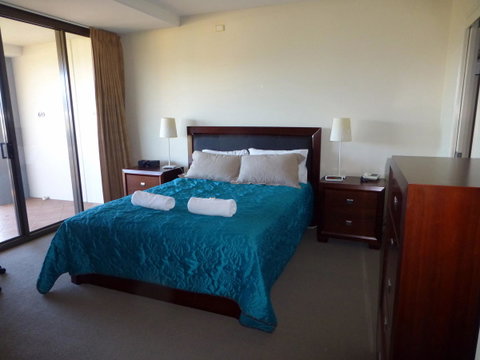 The Oasis Apartments - Accommodation QLD 6
