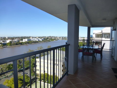 The Oasis Apartments - Accommodation QLD 20