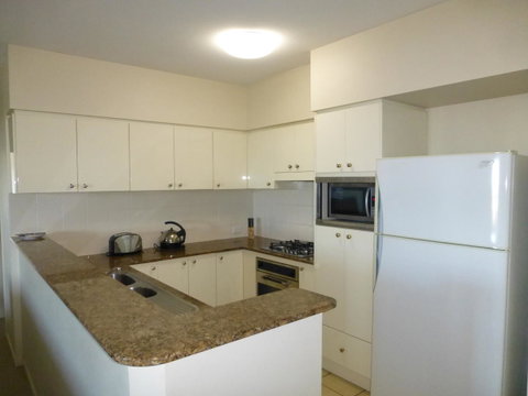 The Oasis Apartments - Accommodation QLD 16