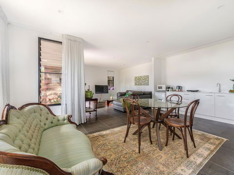 Sam's Buderim Mountain Guest House - Accommodation QLD 16