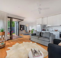 Sam's Buderim Mountain Guest House - Accommodation QLD
