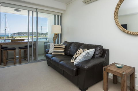 Blue On Blue Studio Room 1272 - Accommodation QLD 7