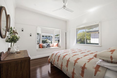 The Lighthouse - Accommodation QLD 4