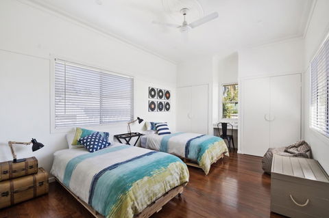 The Lighthouse - Accommodation QLD 6