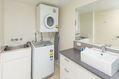 Miami Beachside Holiday Apartments - Accommodation QLD 23