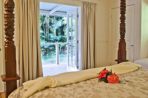 Curtis Falls Cottage - Accommodation QLD 1