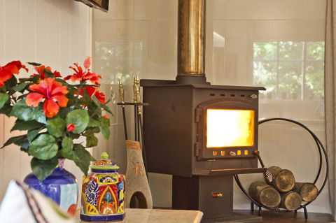 Curtis Falls Cottage - Accommodation QLD 10