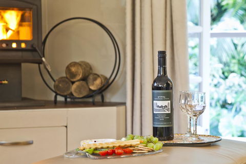 Curtis Falls Cottage - Accommodation QLD 8