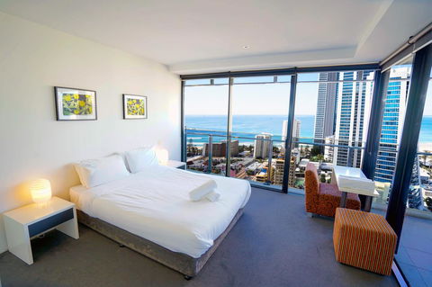 Circle On Cavill Surfers Paradise Apartments-Holiday Paradise - Accommodation QLD 9