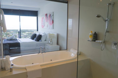 Circle On Cavill Surfers Paradise Apartments-Holiday Paradise - Accommodation QLD 4