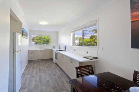 Regency Waterfront Noosa - Accommodation QLD 12