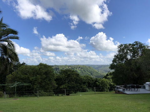 Montville Holiday Apartments - Accommodation QLD 10
