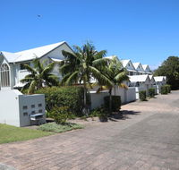 Waters Edge - Accommodation QLD