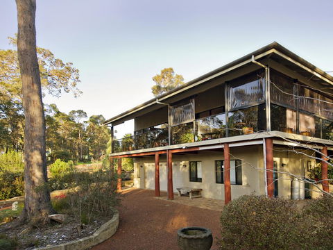 Waters Edge Margaret River Est 2010 - Accommodation QLD 0