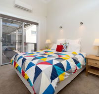 Waterstreet Apartment - Accommodation QLD