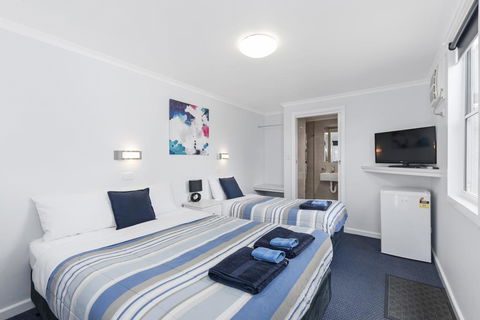 Wattle Grove Motel Maryborough - Accommodation QLD 1