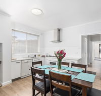 Wattle Grove Villa - Accommodation QLD
