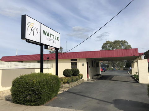 Wattle Motel - Accommodation QLD 2