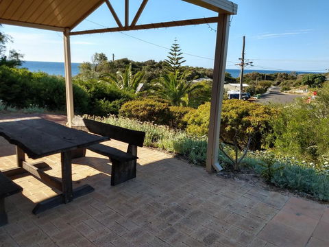 Wave Walk - Accommodation QLD 1