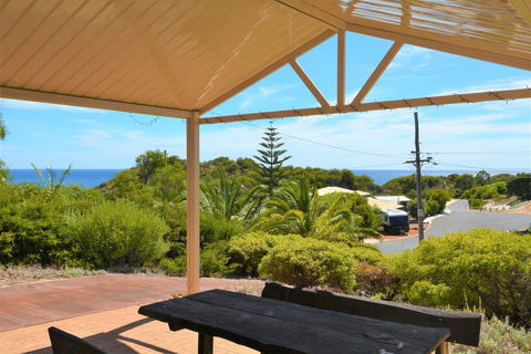 Wave Walk - Accommodation QLD 0