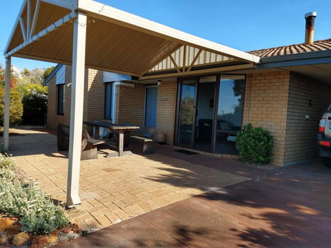 Wave Walk - Accommodation QLD 3