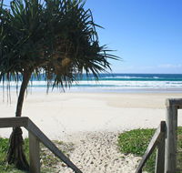 WAVES 203 ON CURRUMBIN - Accommodation QLD