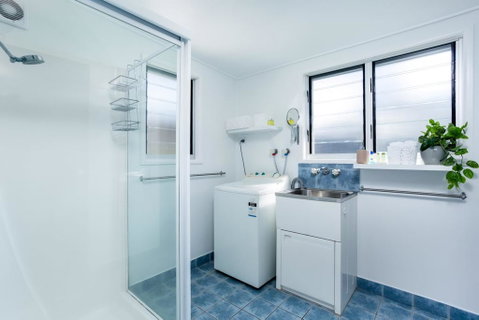 Wayfarers Beachouse - Rainbow Beach, Everything You Need, Just Metres To The Beach - Accommodation QLD 1