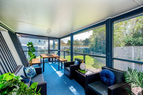 Wayfarers Beachouse - Rainbow Beach, Everything You Need, Just Metres To The Beach - Accommodation QLD 3