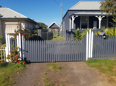 Welcome Stranger Cottage - Accommodation QLD 1