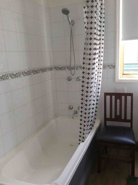Welcome Stranger Cottage - Accommodation QLD 3