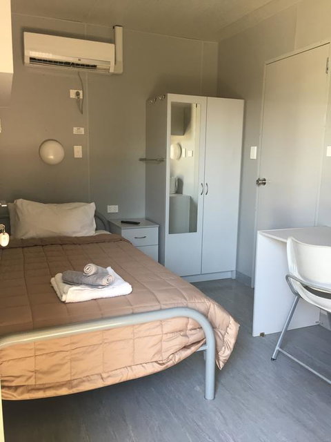 Wellshot Hotel - Accommodation QLD 1