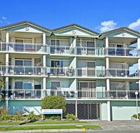 Westport Palms 14 Buller Street - Accommodation QLD