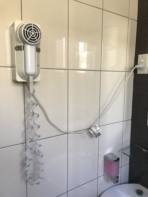 Westside Motor Inn - Accommodation QLD 2