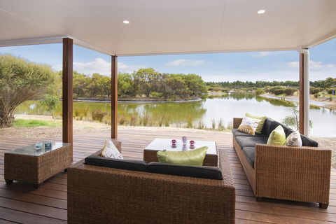 Wharfedale - Accommodation QLD 2