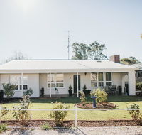 White on Wright Clare - Accommodation QLD