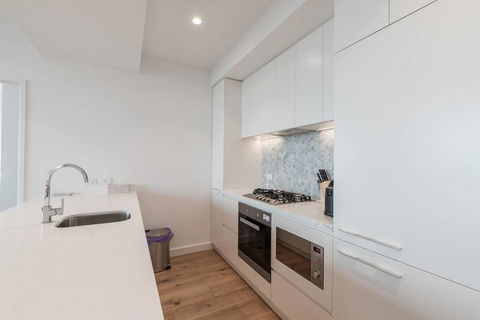 Whitehorse Tower 2 Bedroom 2 Bath - Accommodation QLD 2