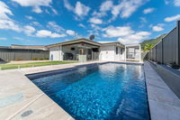 Book Cannon Valley Accommodation Vacations Accommodation QLD Accommodation QLD
