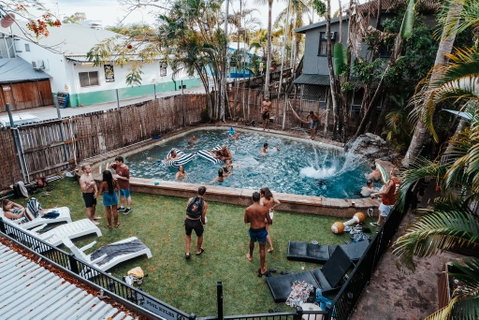 Why Not Backpackers - Accommodation QLD 0