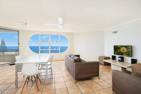 Wickham Cove Unit 10, 45 Albert Street. Kings Beach - Accommodation QLD 3