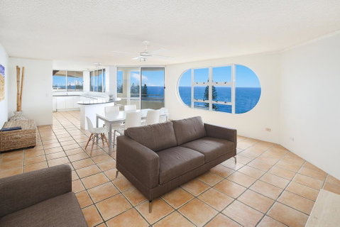 Wickham Cove Unit 10, 45 Albert Street. Kings Beach - Accommodation QLD 1