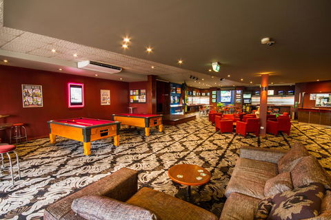 Wiley Park Hotel - Accommodation QLD 1