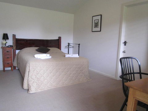 Willalooka Tavern - Accommodation QLD 2
